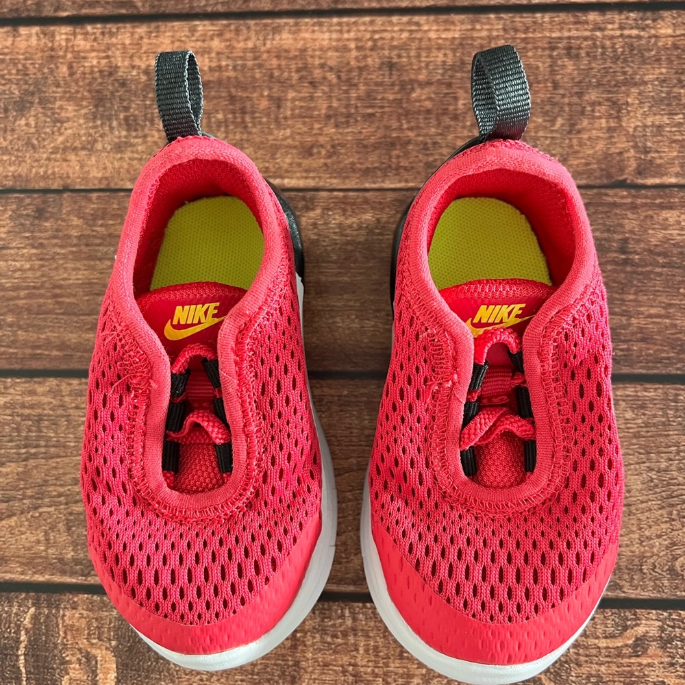 Nike Kids Pink Mesh Sneakers